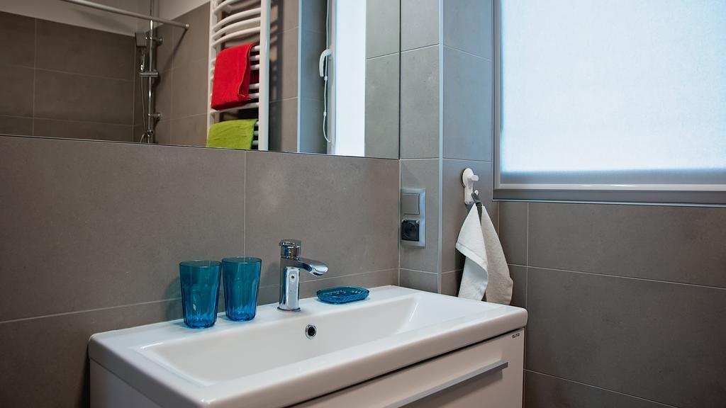 Apartament Piano ราชิบูร์ช ภายนอก รูปภาพ